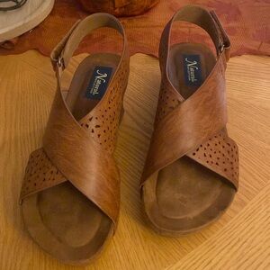 Wedge sandals size 8 Natural Reflections ONLY WORE TWICE!